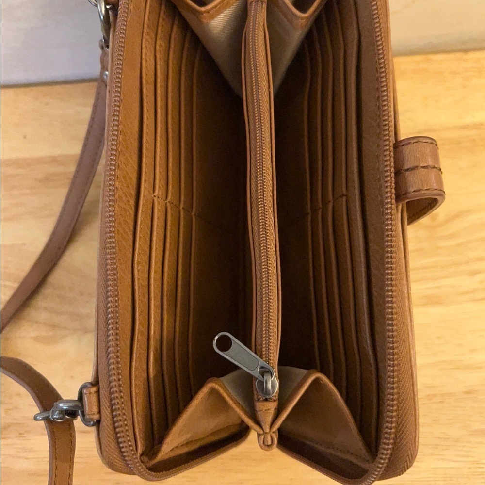 The Sak Brown Leather Crossbody Bag - Picture 10 of 13